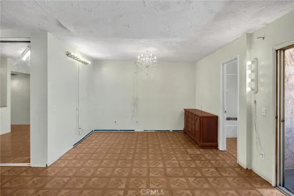 $350,000 | 330 North Jackson Street, Unit 314, Glendale, CA 91206