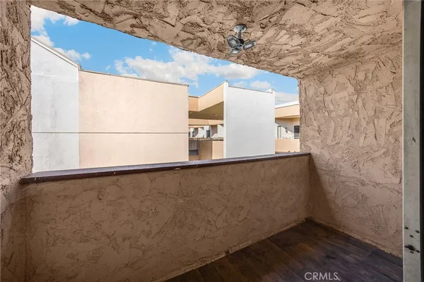 $350,000 | 330 North Jackson Street, Unit 314, Glendale, CA 91206