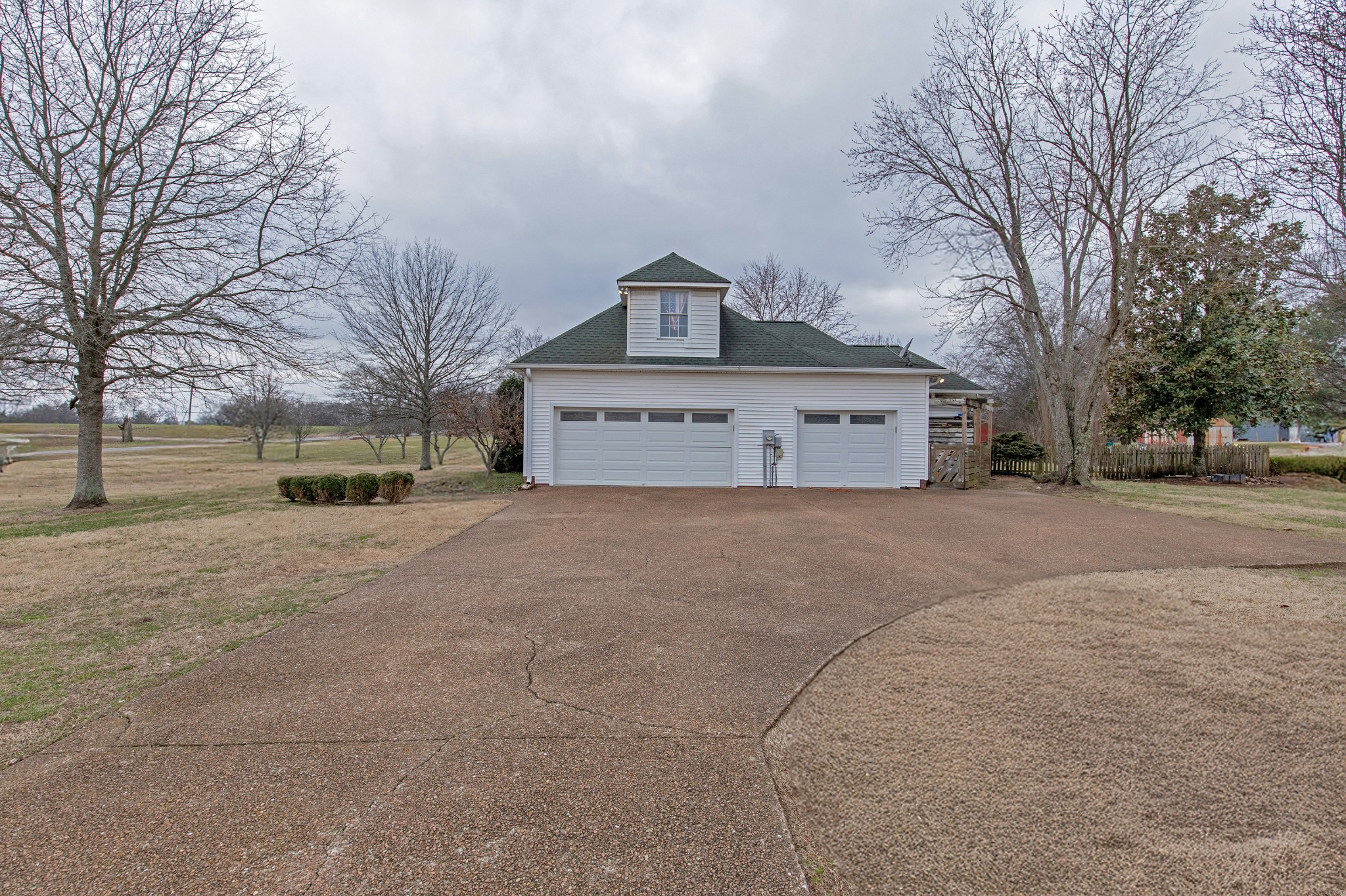 1092 Robertson Road Gallatin, TN 37066 - Photo 2 of 51 Gallery Image 2