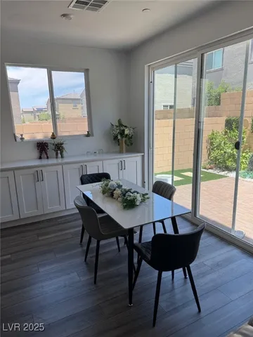 $2,716 | 856 Benning Street, Henderson, NV 89011