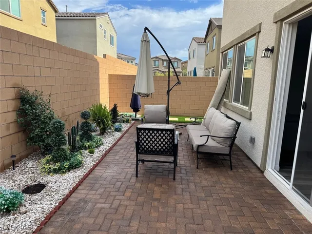 $2,716 | 856 Benning Street, Henderson, NV 89011