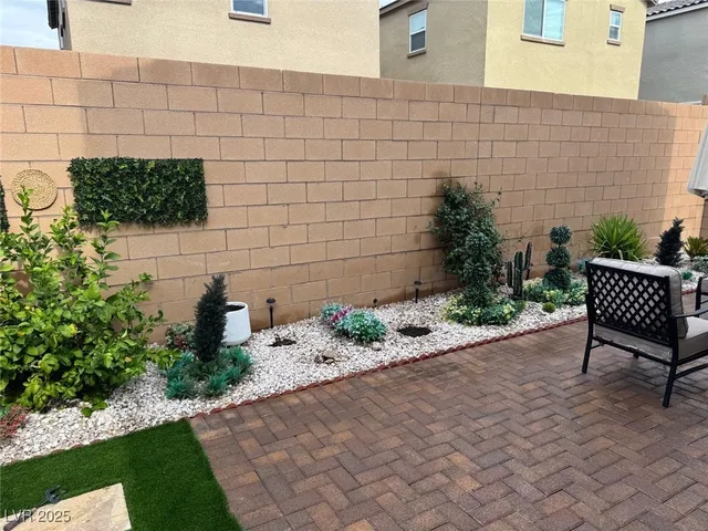 $2,716 | 856 Benning Street, Henderson, NV 89011