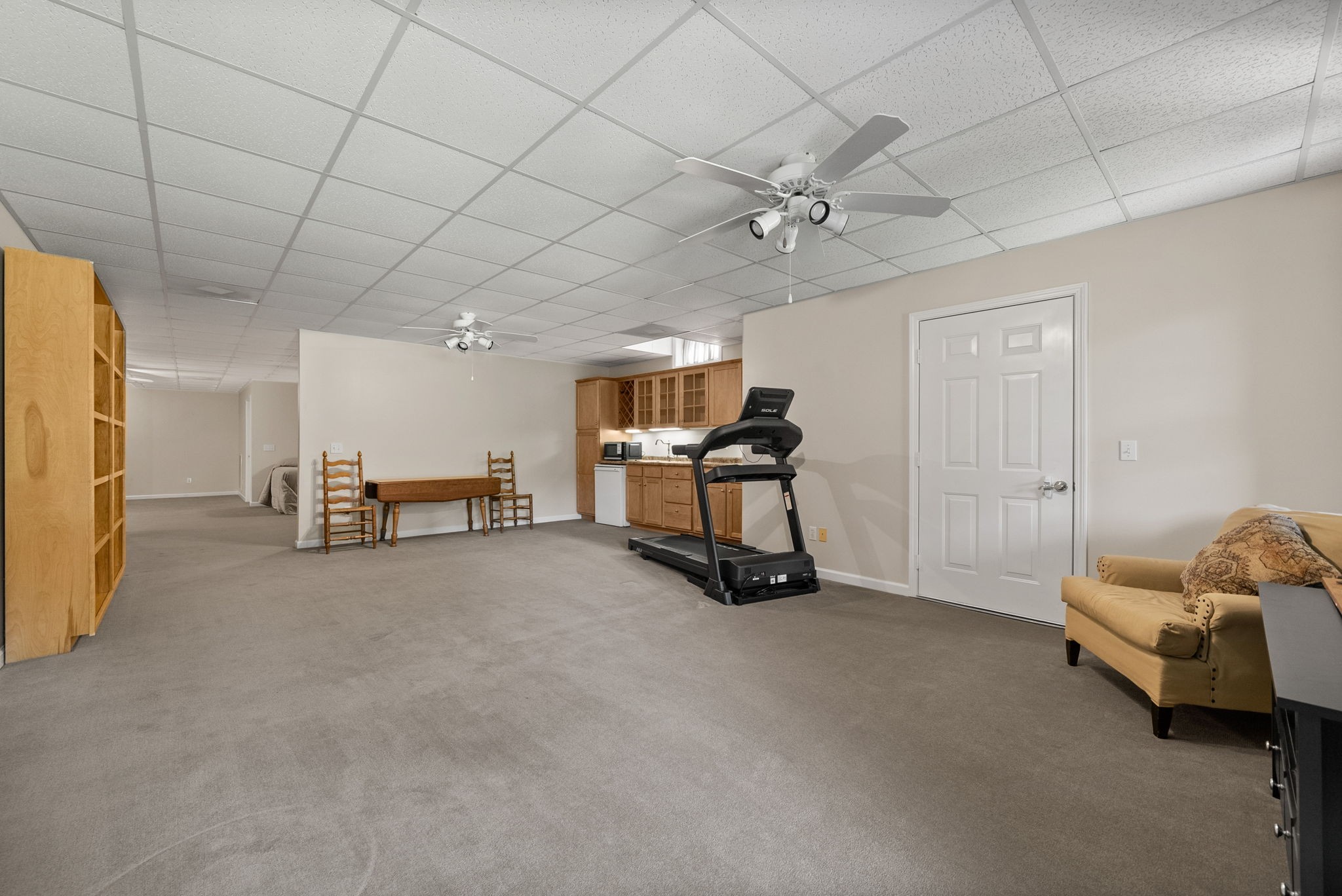 202 Partridge Point Cadiz, KY 42211 - Photo 40 of 100 a view of a livingroom with furniture and a ceiling fan