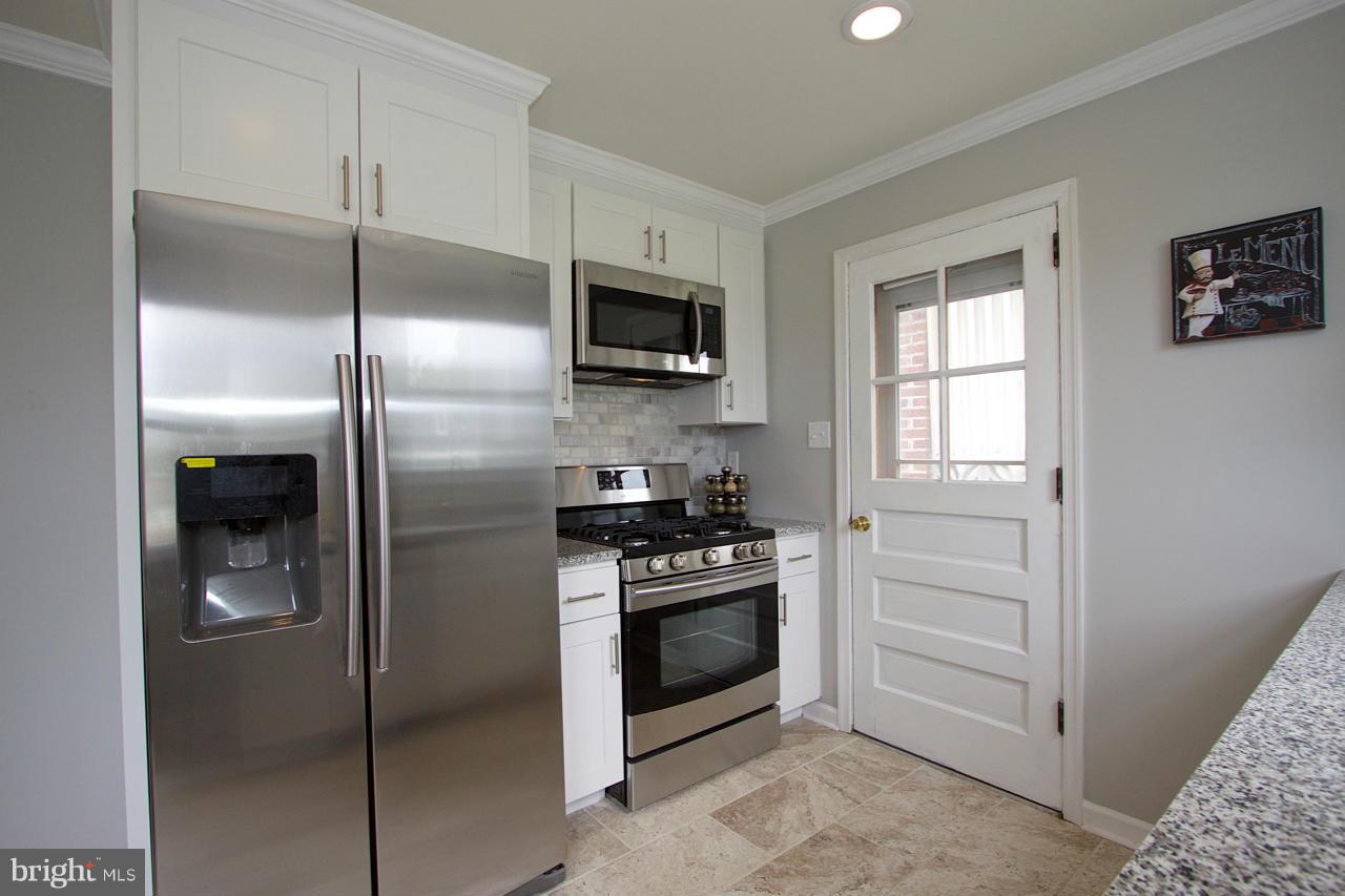 8204 Watersedge Road Baltimore, MD 21222 - Photo 12 of 26 Kitchen