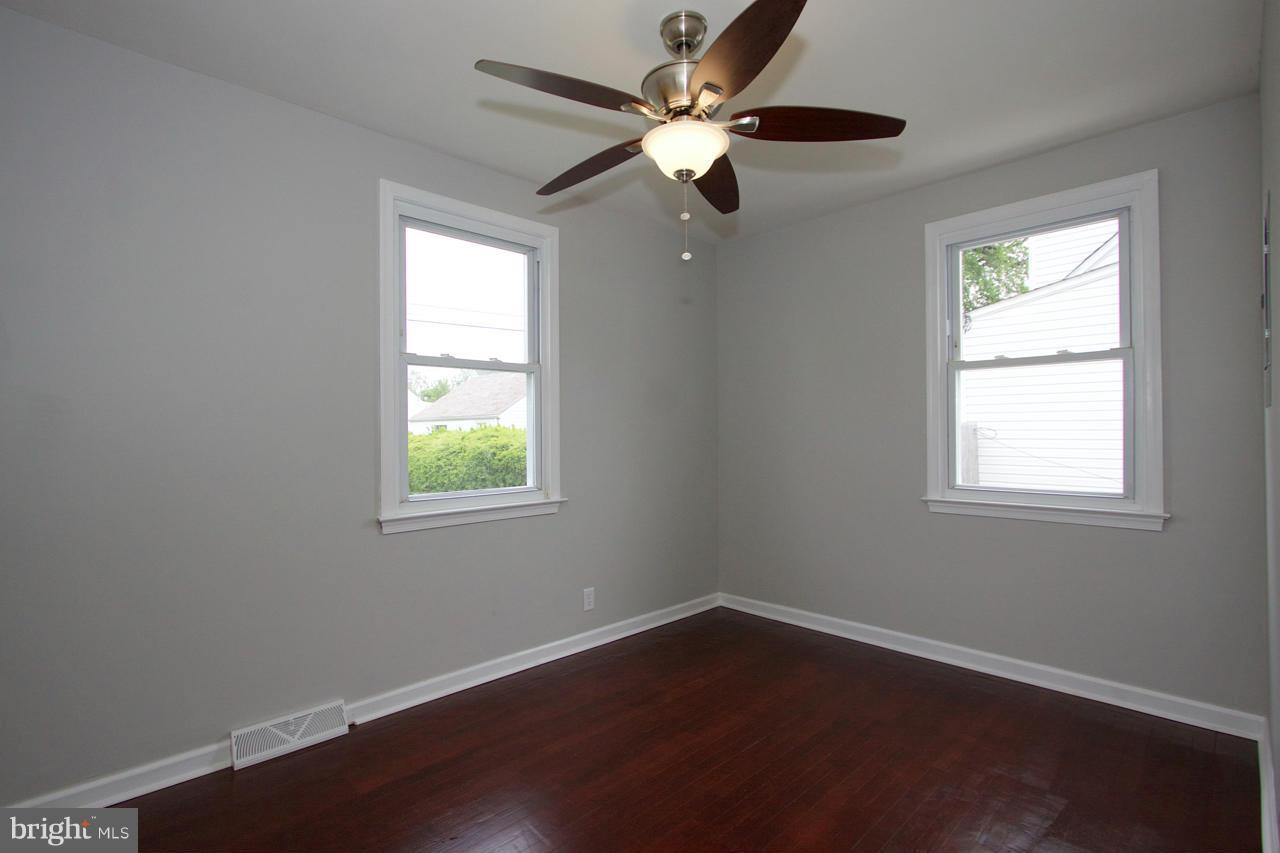 8204 Watersedge Road Baltimore, MD 21222 - Photo 17 of 26 Bedroom