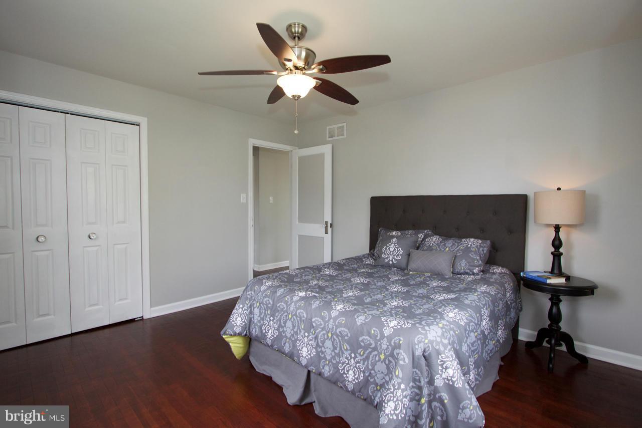 8204 Watersedge Road Baltimore, MD 21222 - Photo 4 of 26 Bedroom