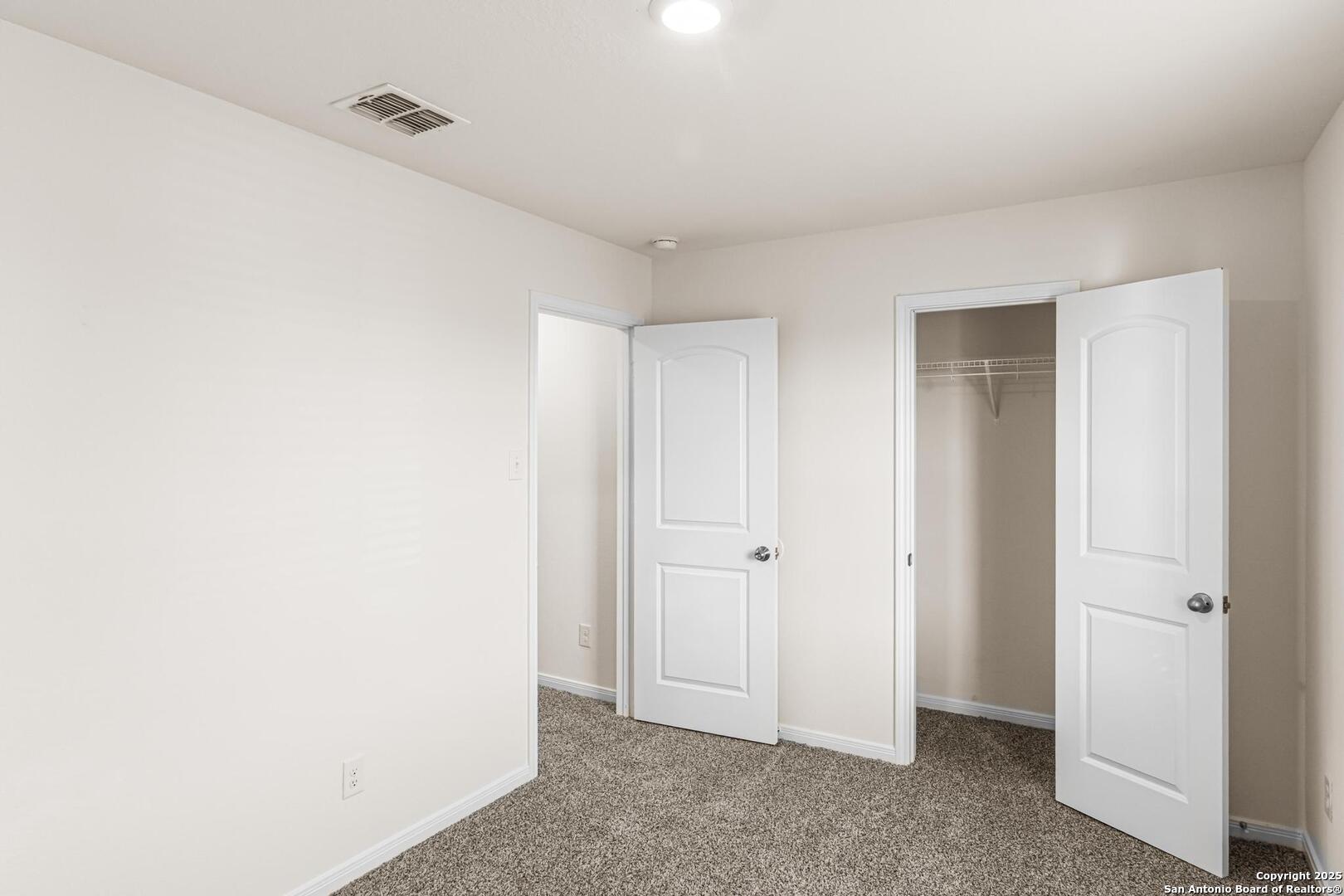 6503 Thorpe Hollow Converse, TX 78109 - Photo 15 of 36