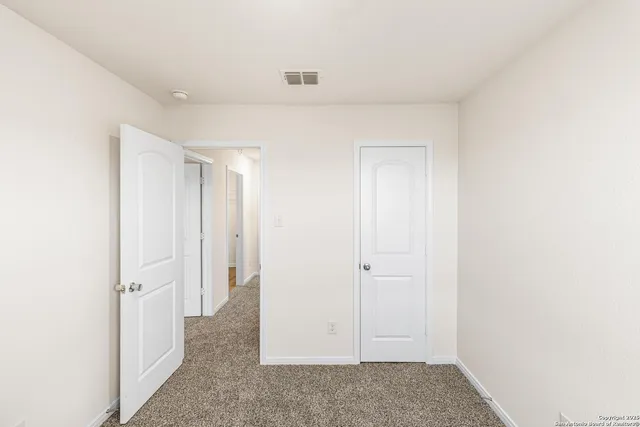 $1,900 | 6503 Thorpe Hollow, Converse, TX 78109