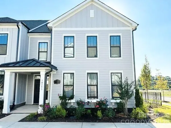 $2,350 | 10153 Meeting House Drive Northwest, Huntersville, NC 28078