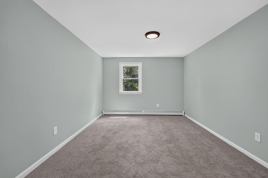 128 Providence Road Grafton, MA 01519 - Photo 18 of 34