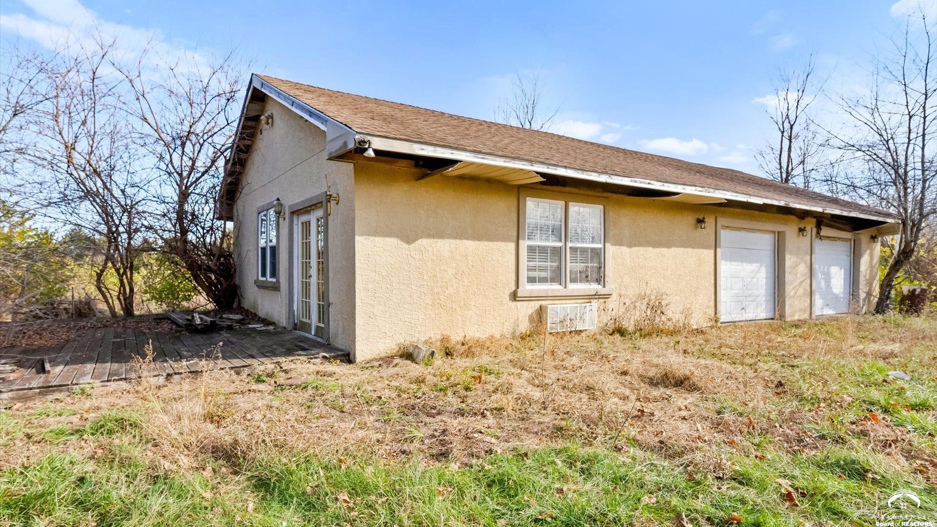 1573 North 1100th Road Lawrence, KS 66046 - Photo 20 of 31