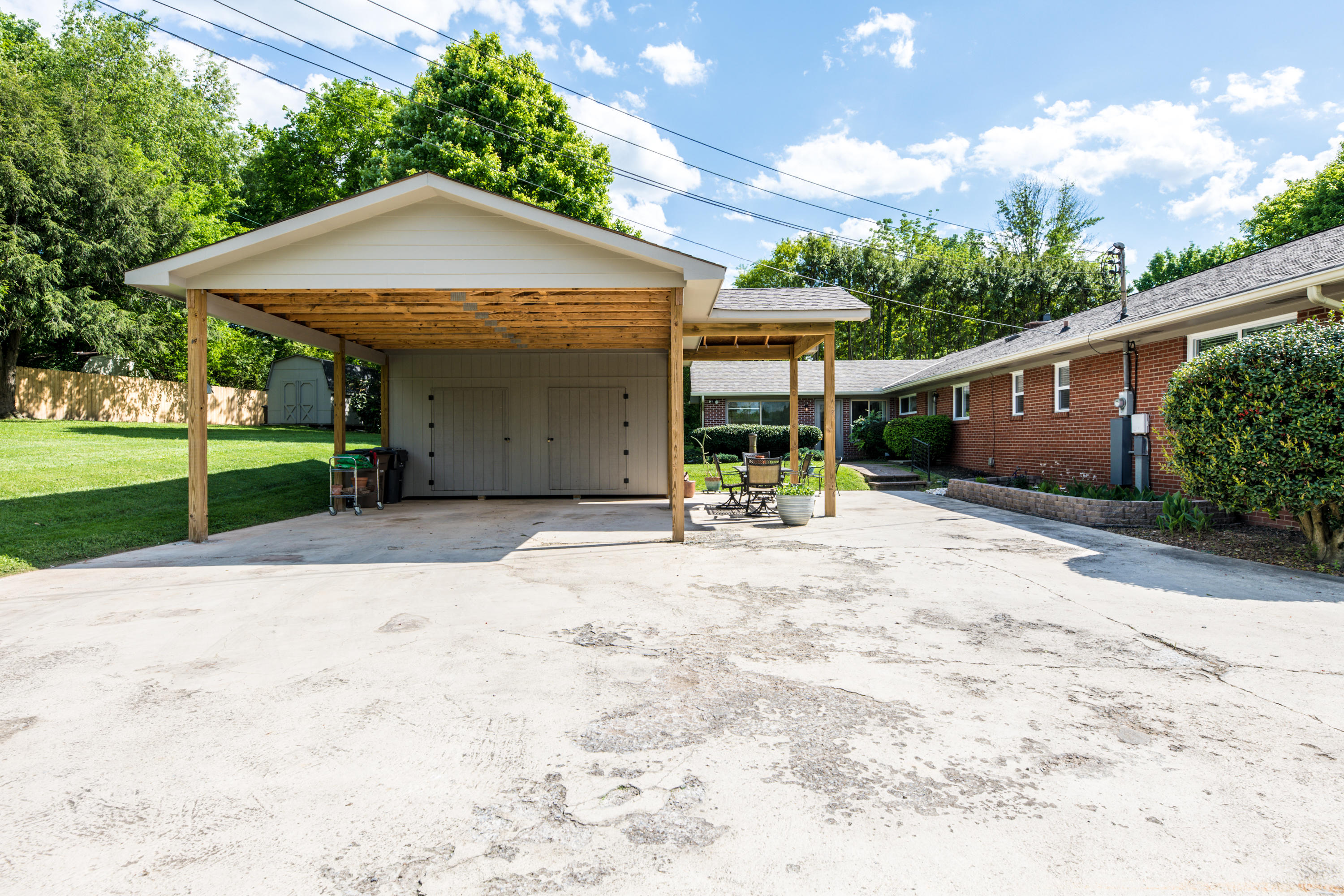 606 Wesley Road Northwest Knoxville, TN 37909 - Photo 22 of 25 Carport