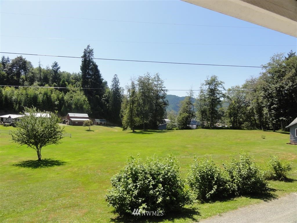 215 Tilton View Road Morton, WA 98356 - Photo 2 of 21 Gallery Image 2