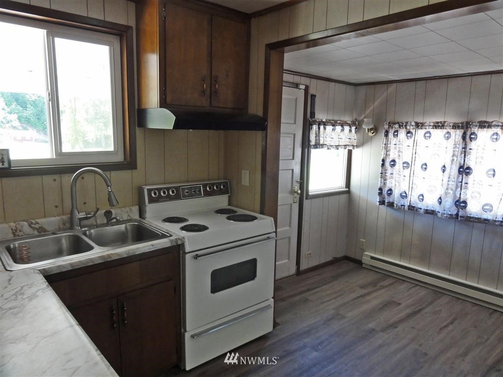 215 Tilton View Road Morton, WA 98356 - Photo 5 of 21 Gallery Image 5