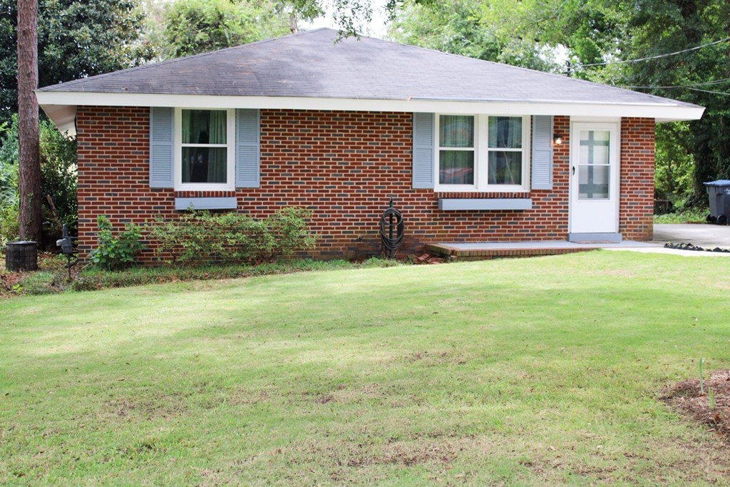1634 Pendleton Road Augusta, GA 30904 - Photo 2 of 31 front entrance