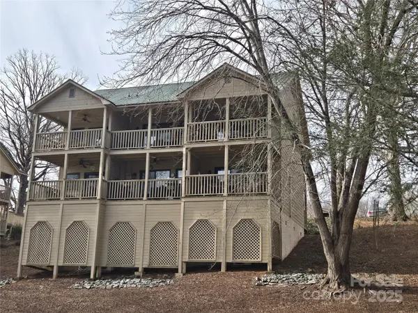 $89,900 | 160 Whitney Boulevard, Unit 46, Lake Lure, NC 28746