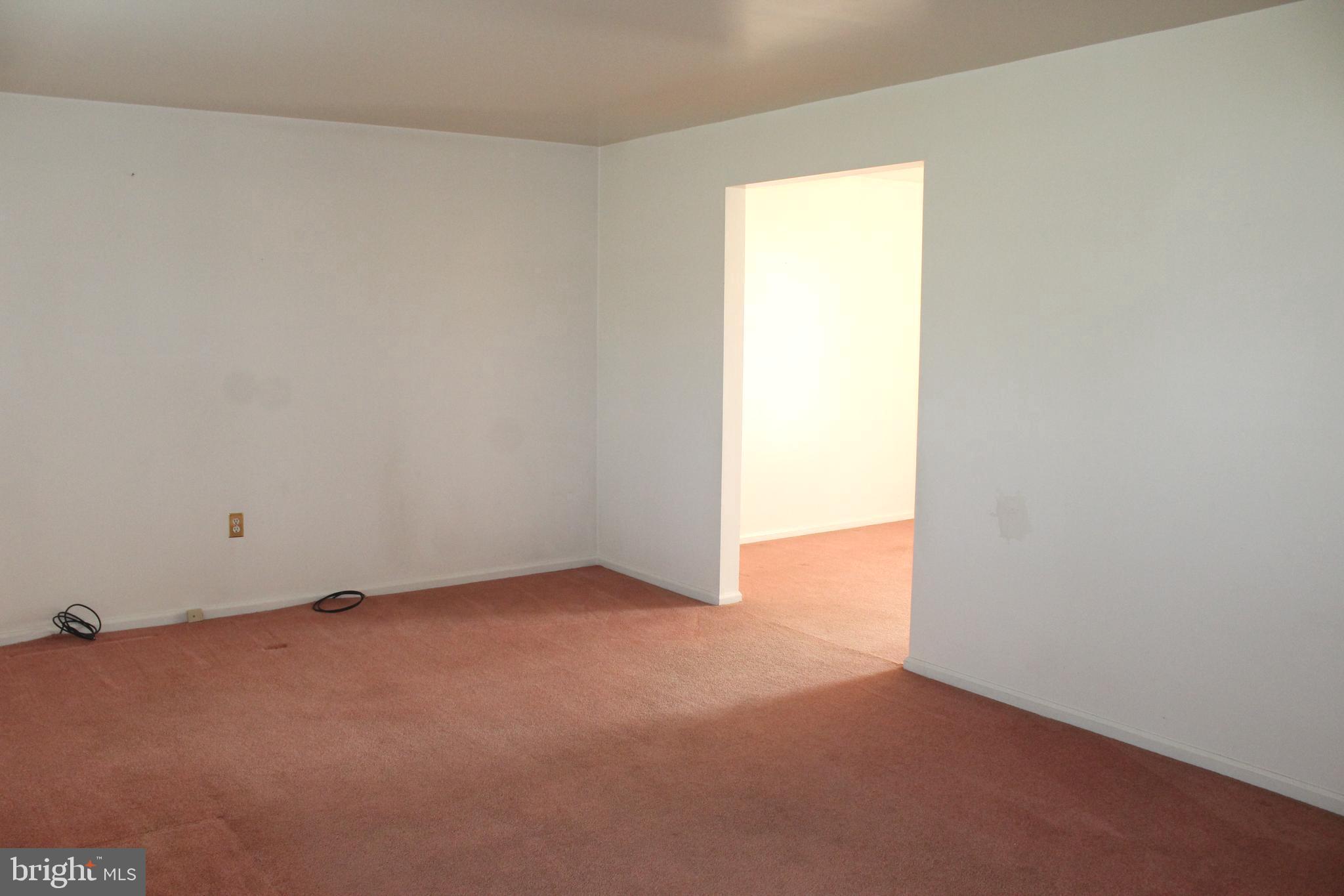 897 Hornig Road Lancaster, PA 17601 - Photo 3 of 24 Living Room
