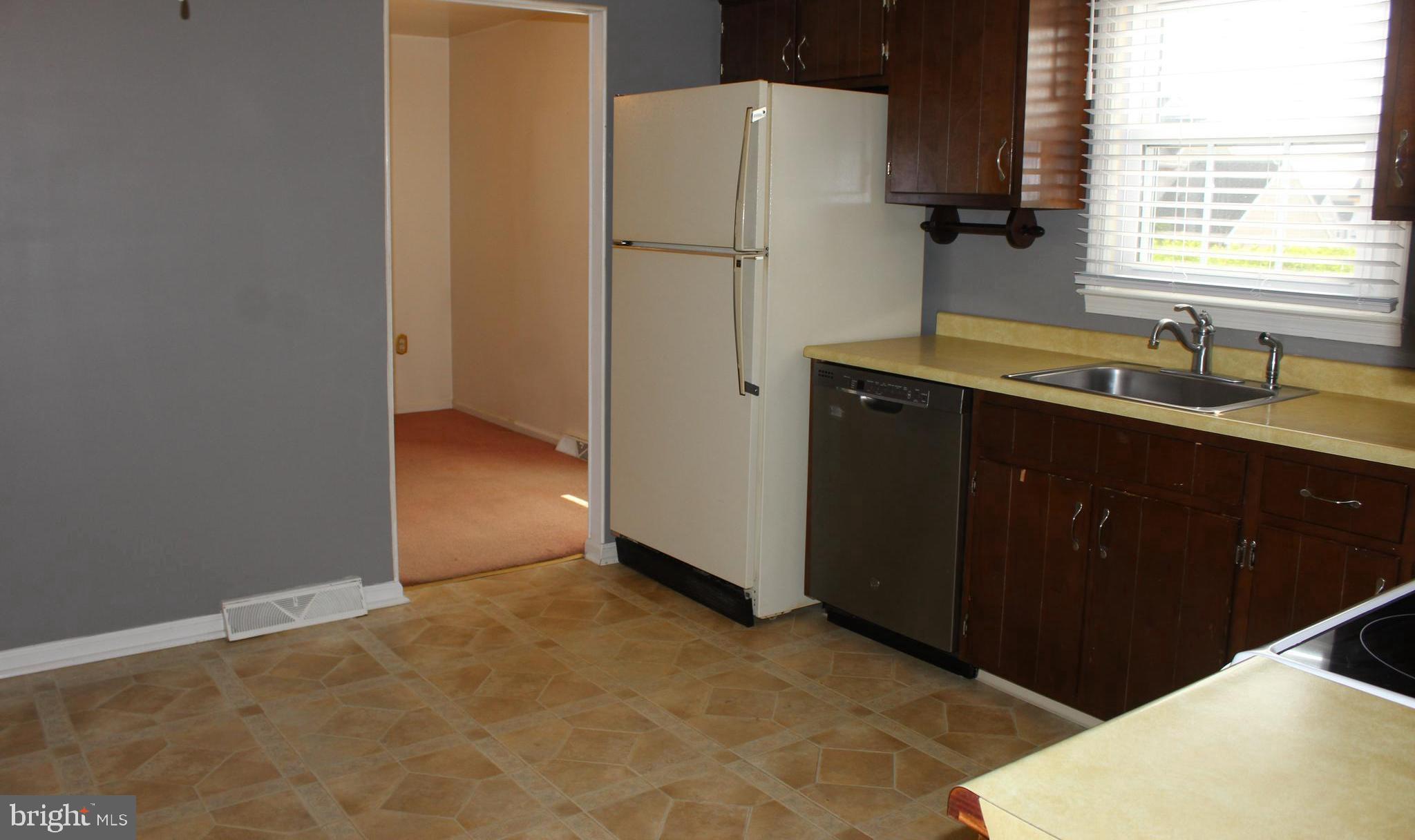 897 Hornig Road Lancaster, PA 17601 - Photo 5 of 24 Kitchen