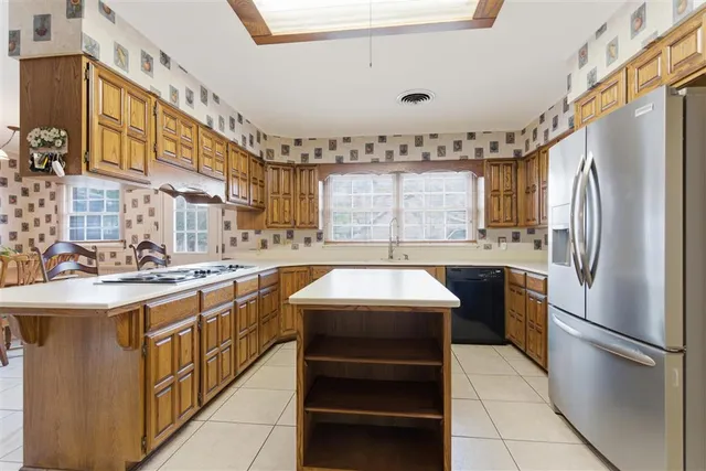 $528,500 | 1015 South Texas Street, DeRidder, LA 70634