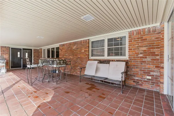 $528,500 | 1015 South Texas Street, DeRidder, LA 70634