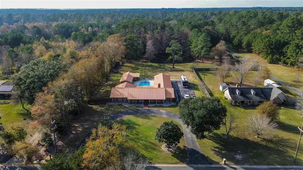 $528,500 | 1015 South Texas Street, DeRidder, LA 70634