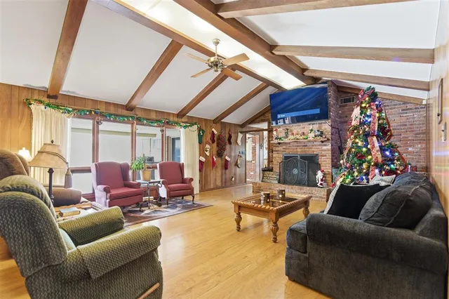 $528,500 | 1015 South Texas Street, DeRidder, LA 70634