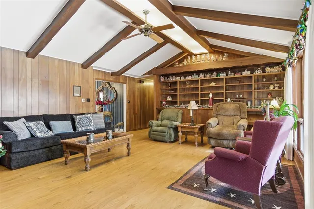 $528,500 | 1015 South Texas Street, DeRidder, LA 70634