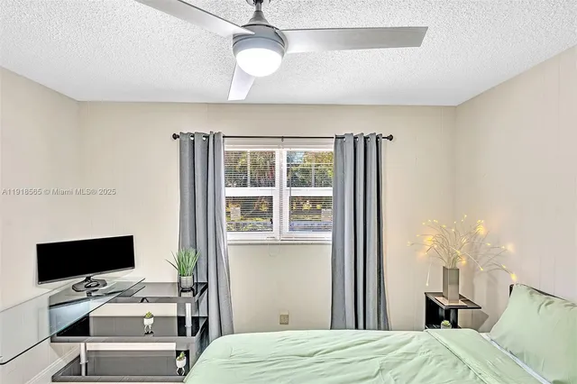 $6,500 | 2191 Southwest 27th Lane, Fort Lauderdale, FL 33312