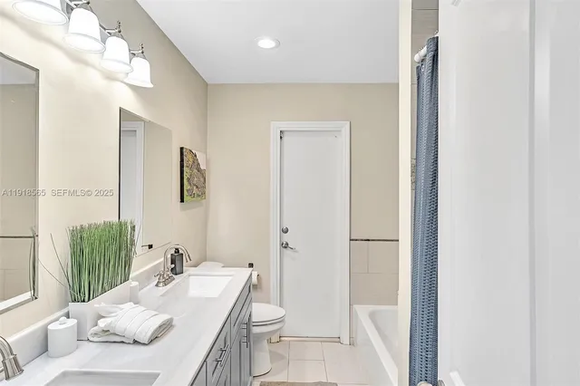 $6,400 | 2191 Southwest 27th Lane, Fort Lauderdale, FL 33312