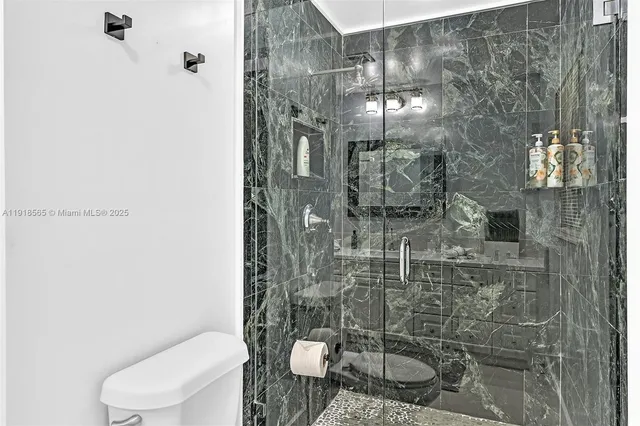 $6,500 | 2191 Southwest 27th Lane, Fort Lauderdale, FL 33312