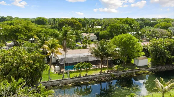 $1,790,000 | 11490 Southwest 72nd Court, Pinecrest, FL 33156