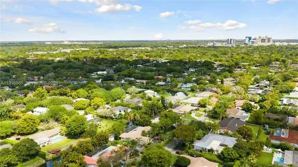 $1,790,000 | 11490 Southwest 72nd Court, Pinecrest, FL 33156