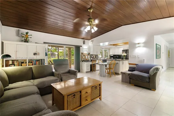$1,790,000 | 11490 Southwest 72nd Court, Pinecrest, FL 33156