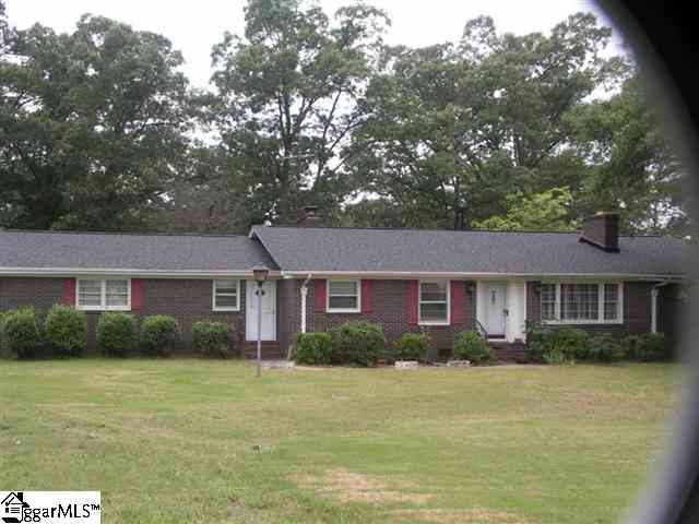 4515 Locust Hill Road Taylors, SC 29687 - Photo 1 of 15 Gallery Image 1