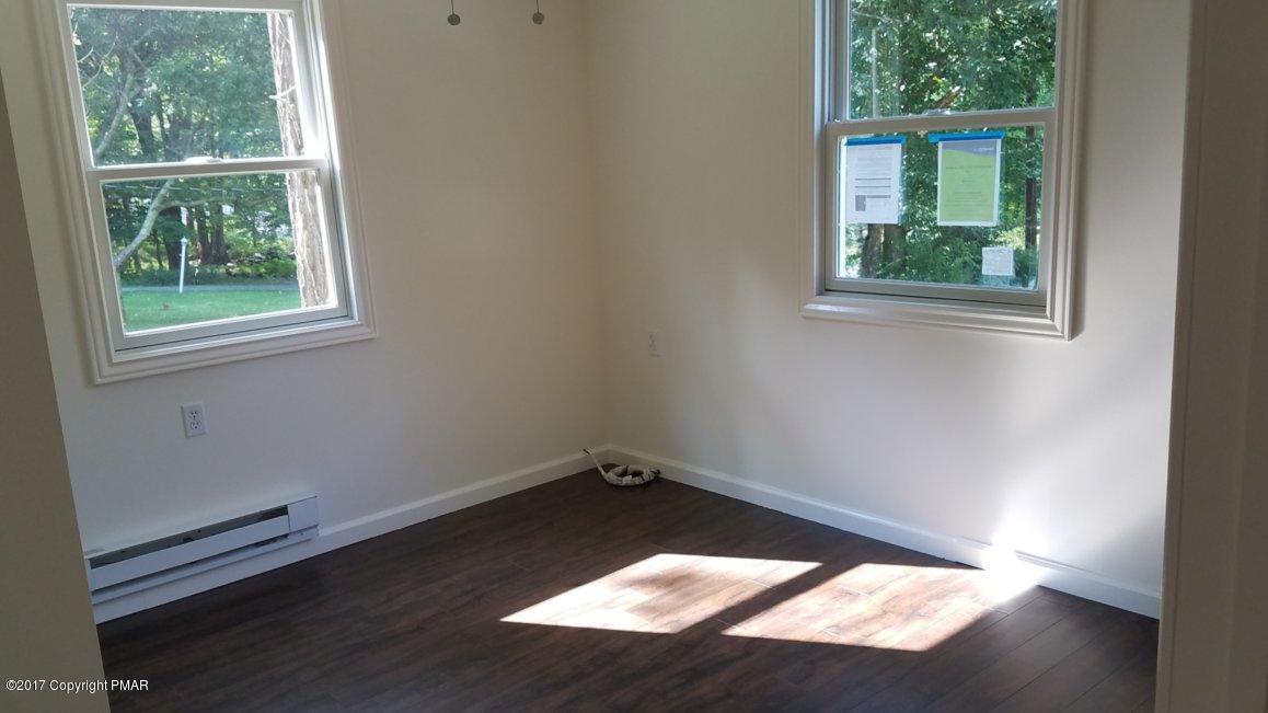 5595 Minks Pond Road Bushkill, PA 18324 - Photo 8 of 13 mink8