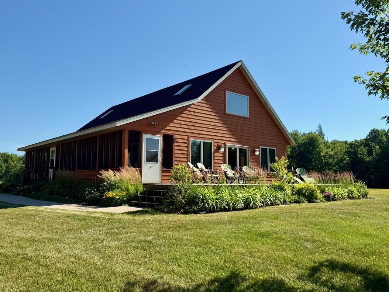 38252 Cloverdale Road Hinckley, MN 55037 - Photo 2 of 54