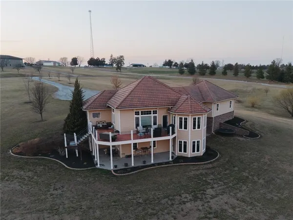 $749,900 | 104 Hillcrest Street, Stanberry, MO 64489