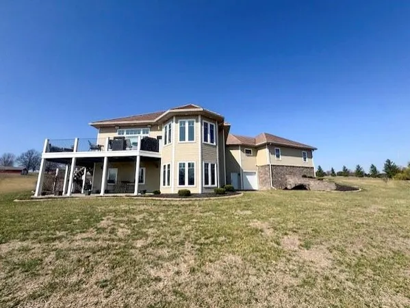 $749,900 | 104 Hillcrest Street, Stanberry, MO 64489