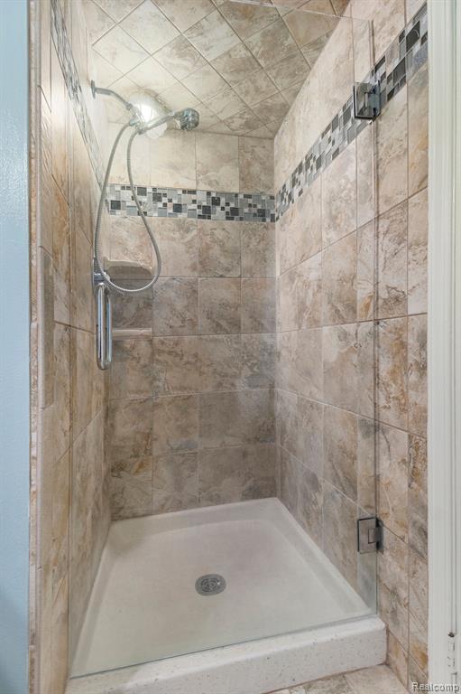 29652 Middlebelt Road, Unit 36 Farmington, MI 48334 - Photo 18 of 20