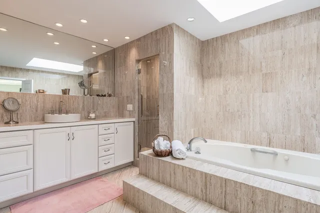 $18,000 | Undisclosed Address, East Hampton, NY 11937