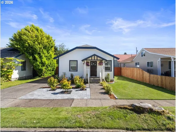 $319,900 | 3053 Garfield Street, Longview, WA 98632