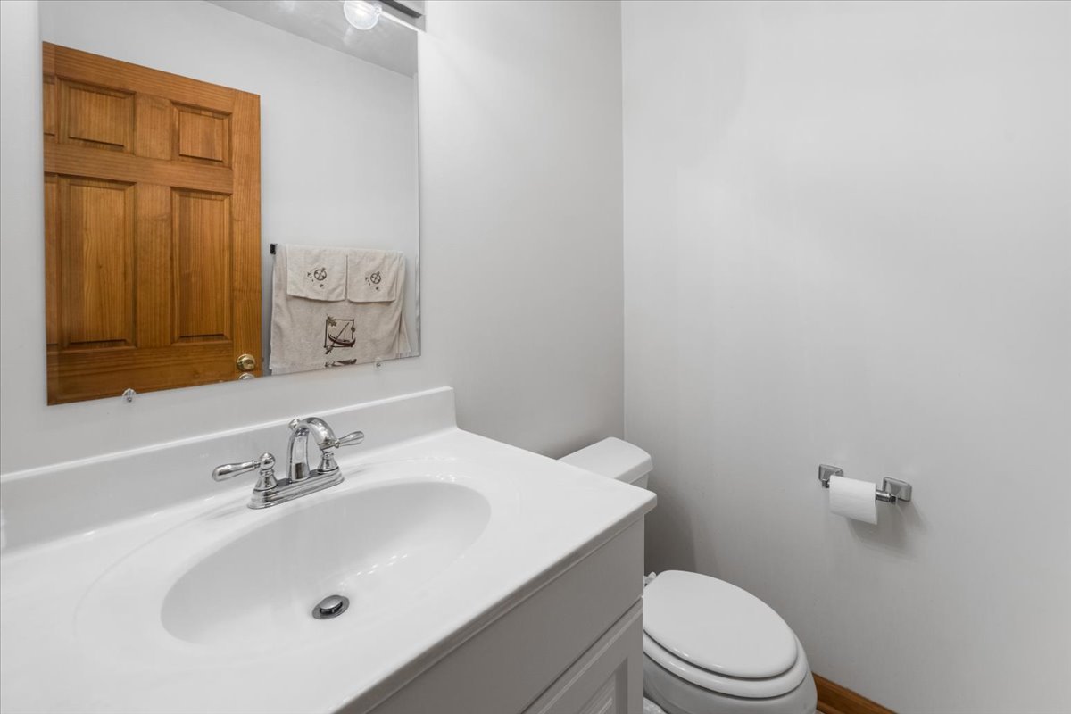 125 Maple Court Geneva, IL 60134 - Photo 17 of 37 Gallery Image 17
