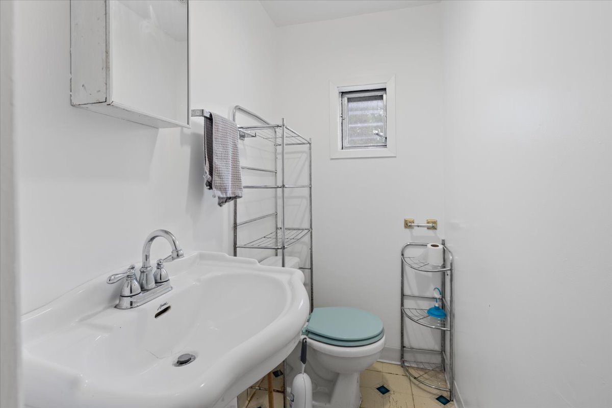 125 Maple Court Geneva, IL 60134 - Photo 29 of 37 Gallery Image 29