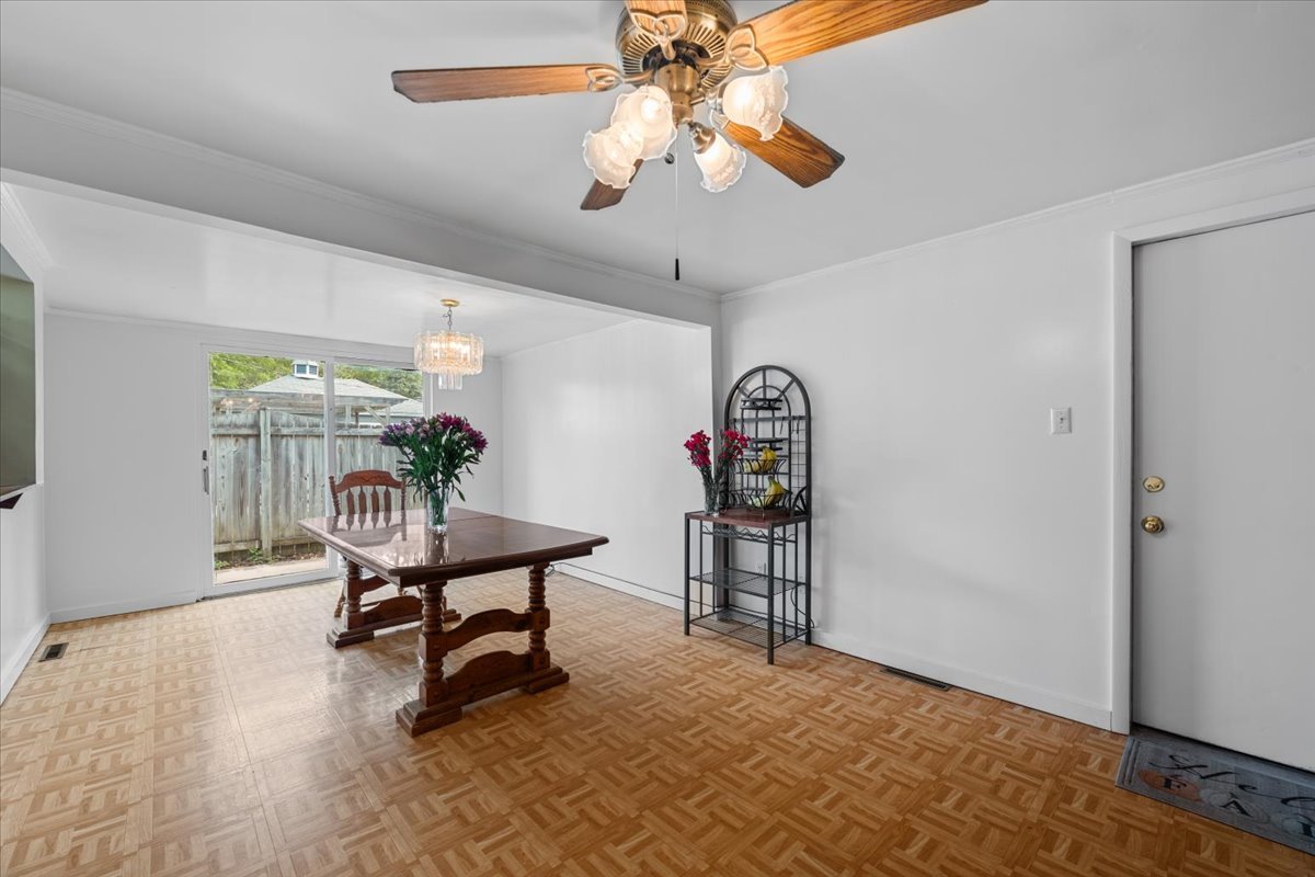 125 Maple Court Geneva, IL 60134 - Photo 7 of 37 Gallery Image 7
