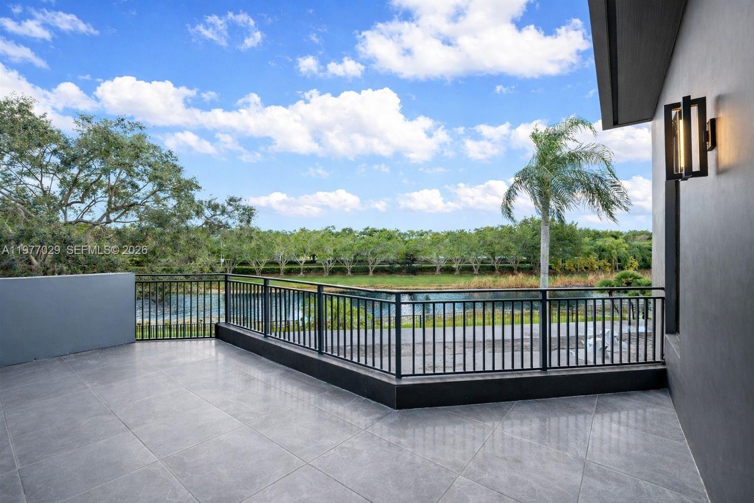 3560 Paddock Road Weston, FL 33331 - Photo 15 of 51