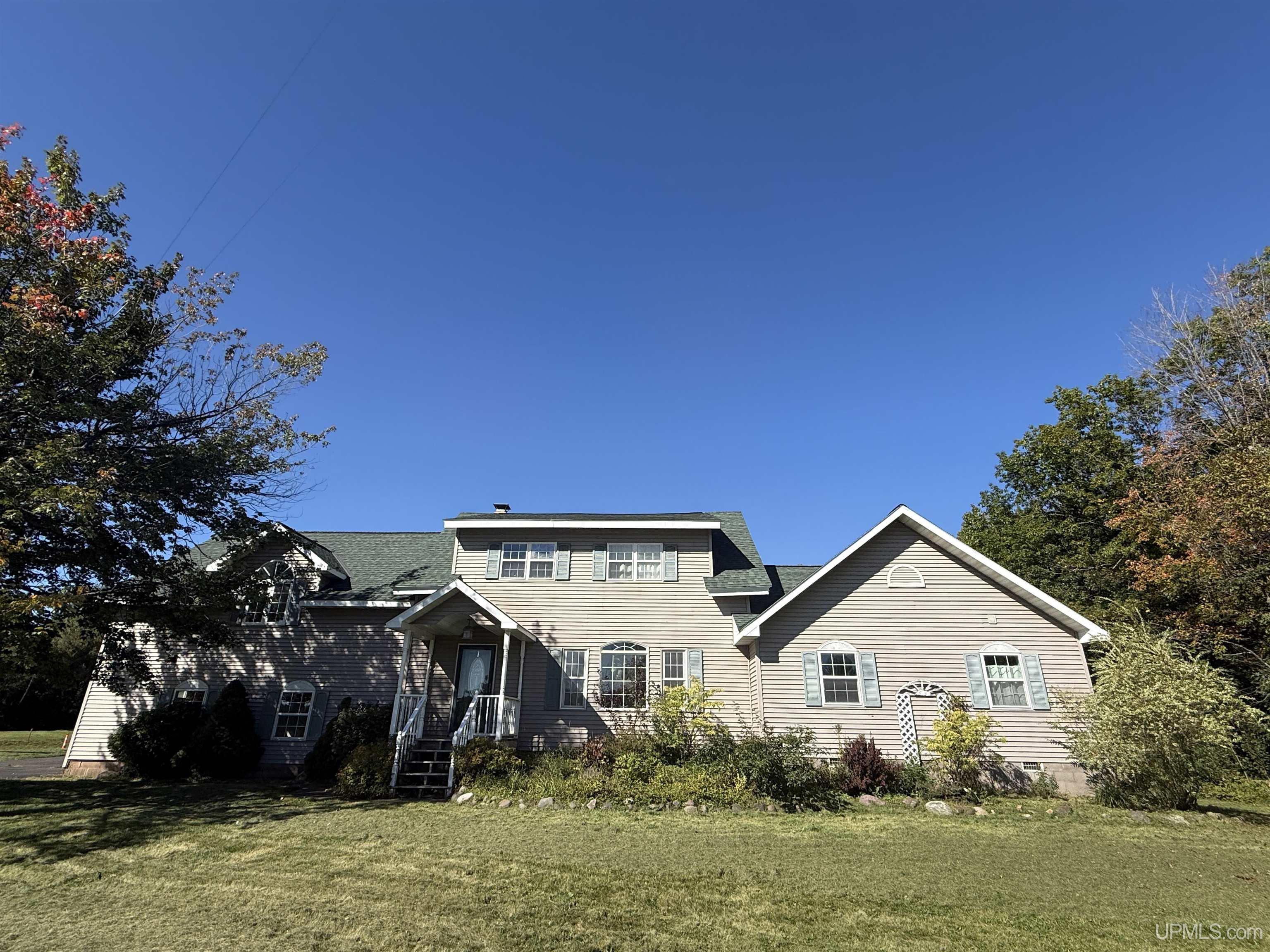 105 Indianhead Road Wakefield, MI 49968 - Photo 1 of 71