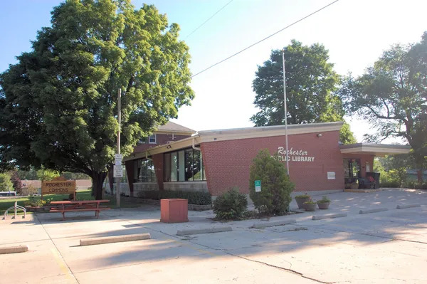 $129,000 | 407 Trail Of Pines Lane, Unit 409, Rochester, WI 53105