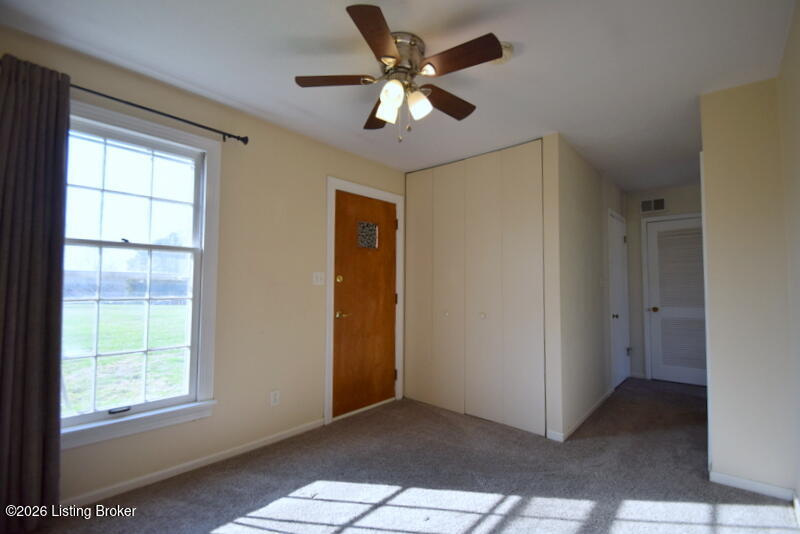 8110 Cooper Chapel Road Louisville, KY 40229 - Photo 21 of 31 DSC_0876
