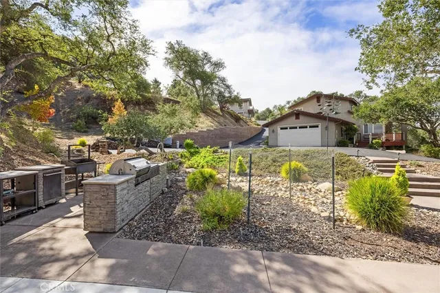 $2,185,000 | 155 Moore Lane, Arroyo Grande, CA 93420