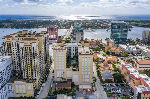 $665,000 | 403 South Sapodilla Avenue, Unit 511, West Palm Beach, FL 33401